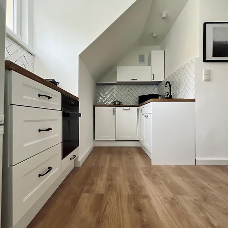 Apartament Dana Browna Jelenia Góra Екстериор снимка