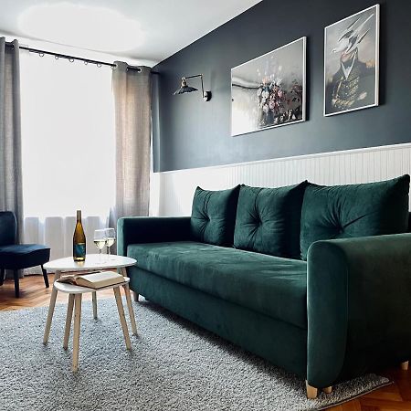 Apartament Dana Browna Jelenia Góra Екстериор снимка