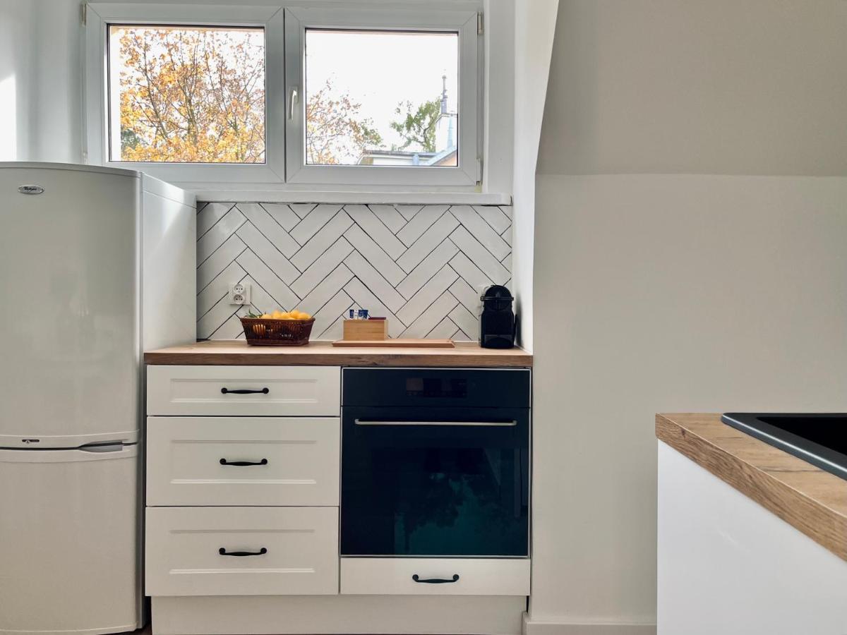 Apartament Dana Browna Jelenia Góra Екстериор снимка