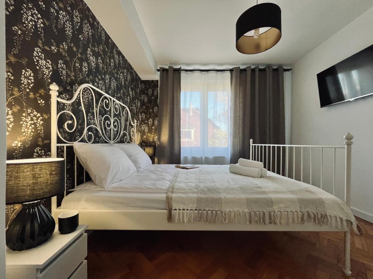 Apartament Dana Browna Jelenia Góra Екстериор снимка