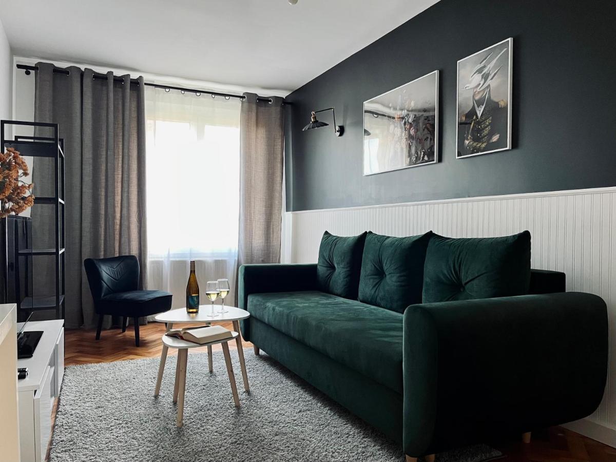 Apartament Dana Browna Jelenia Góra Екстериор снимка
