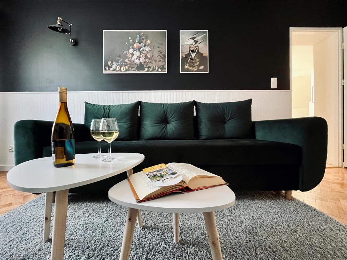 Apartament Dana Browna Jelenia Góra Екстериор снимка