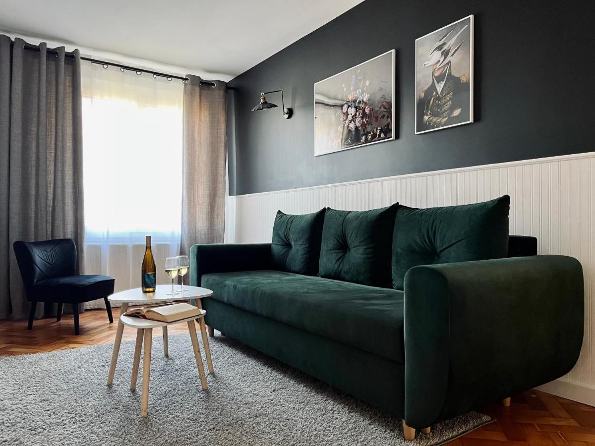 Apartament Dana Browna Jelenia Góra Екстериор снимка